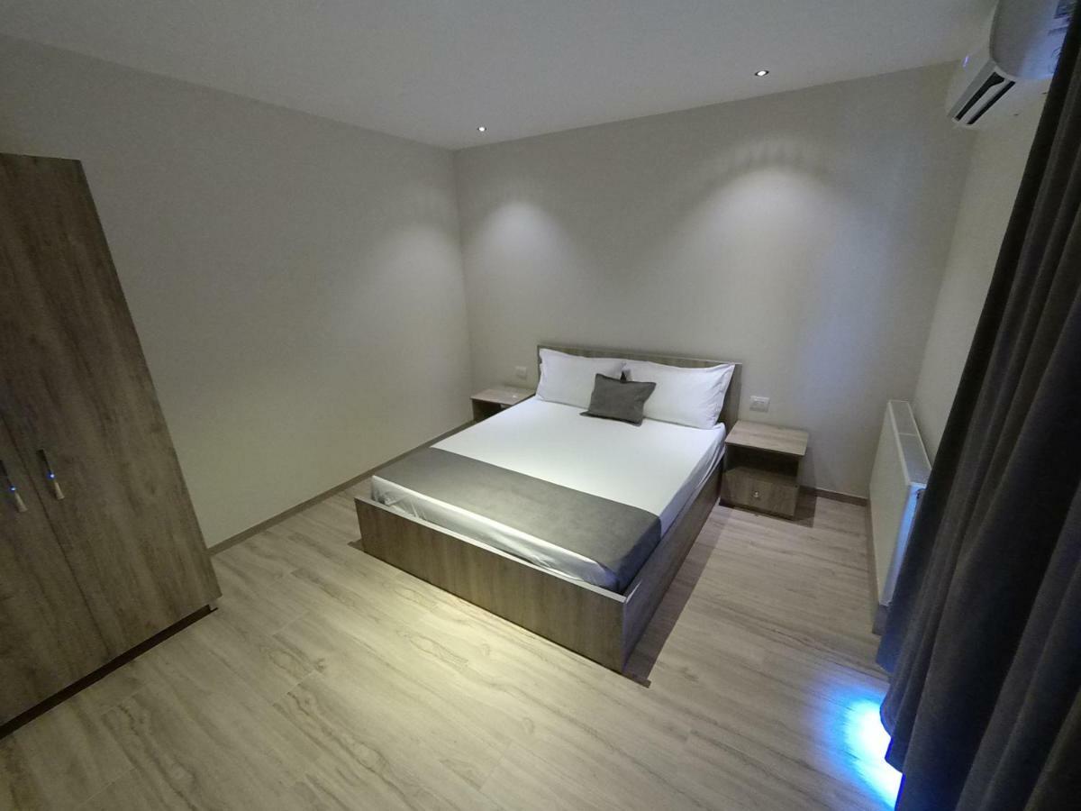 Hotel Vila Nino Berat Exterior photo