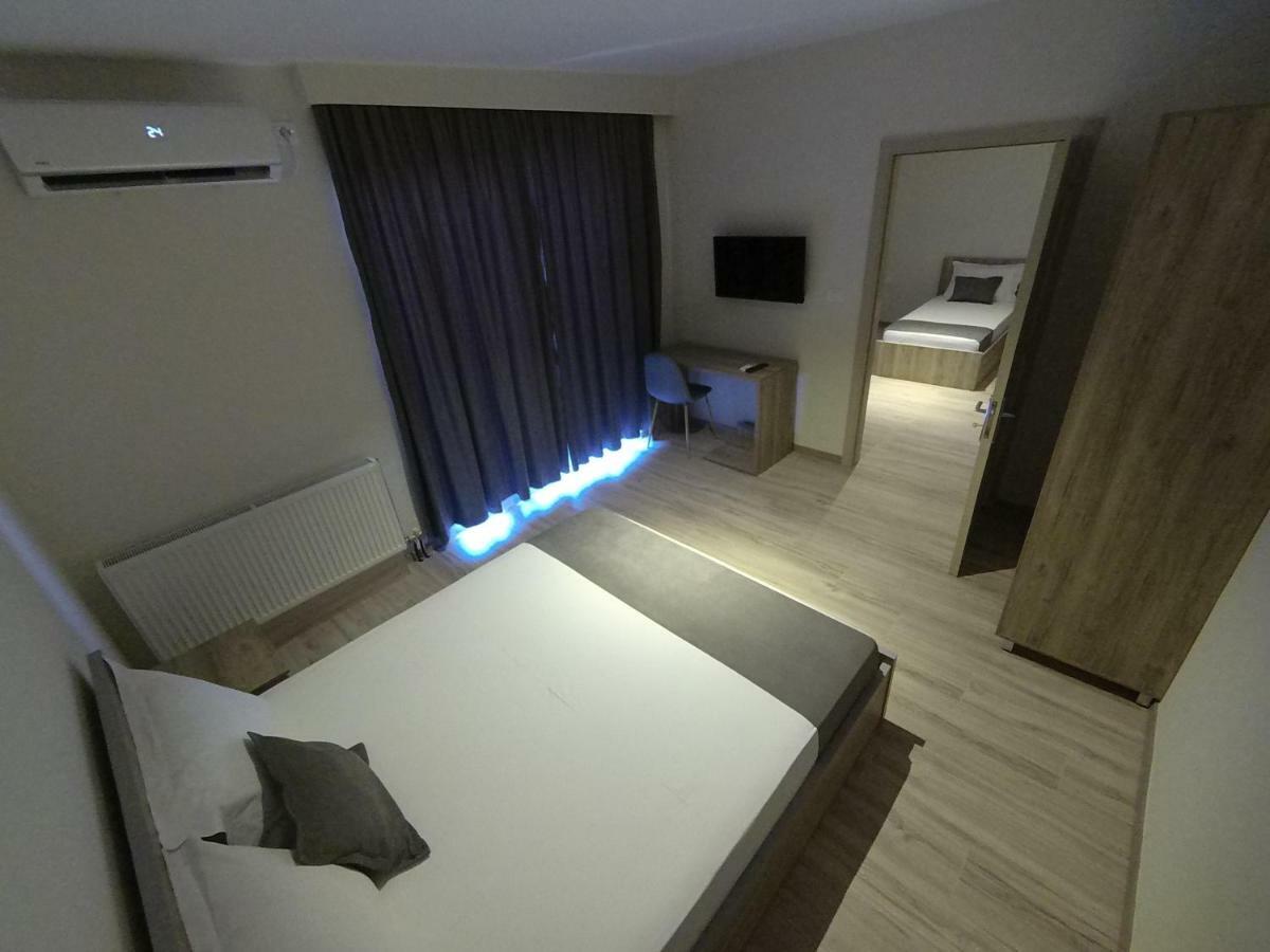 Hotel Vila Nino Berat Exterior photo