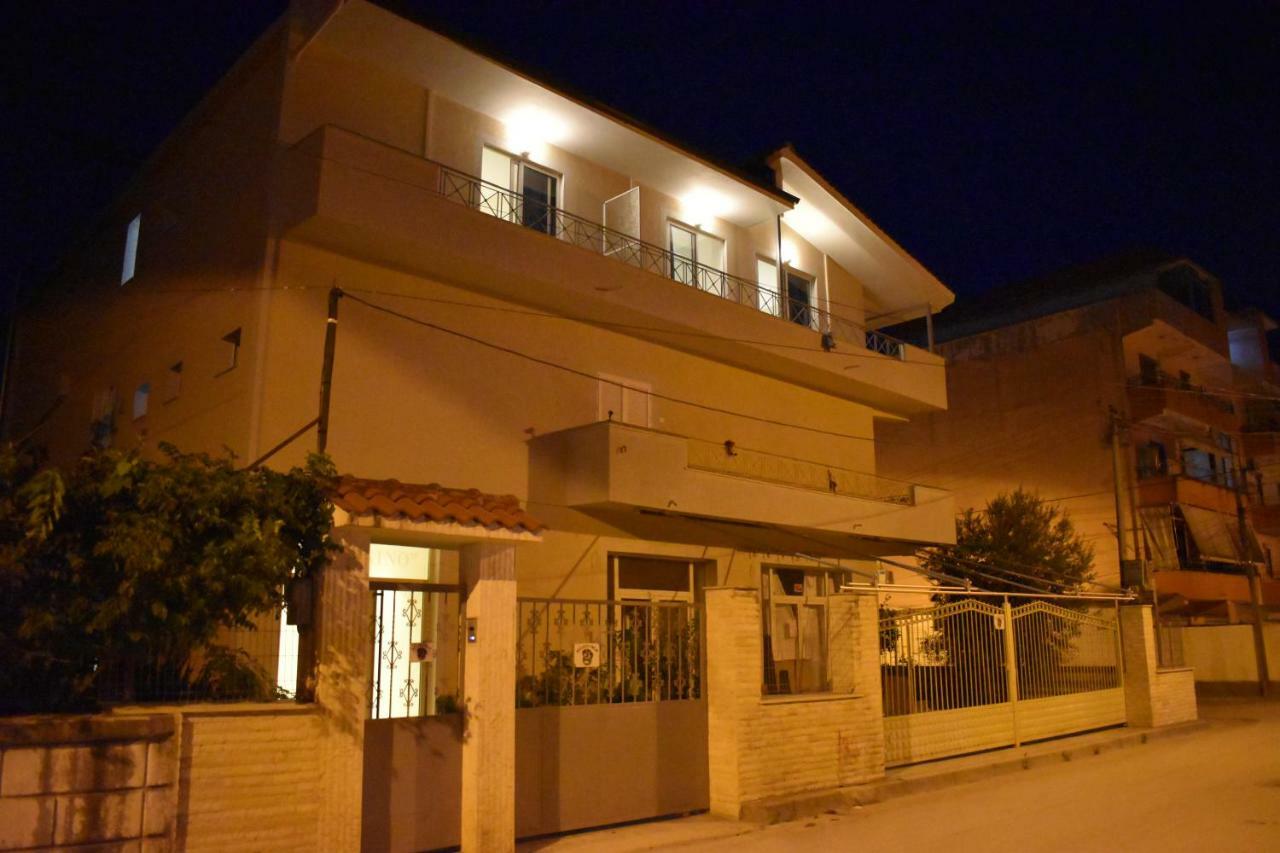 Hotel Vila Nino Berat Exterior photo