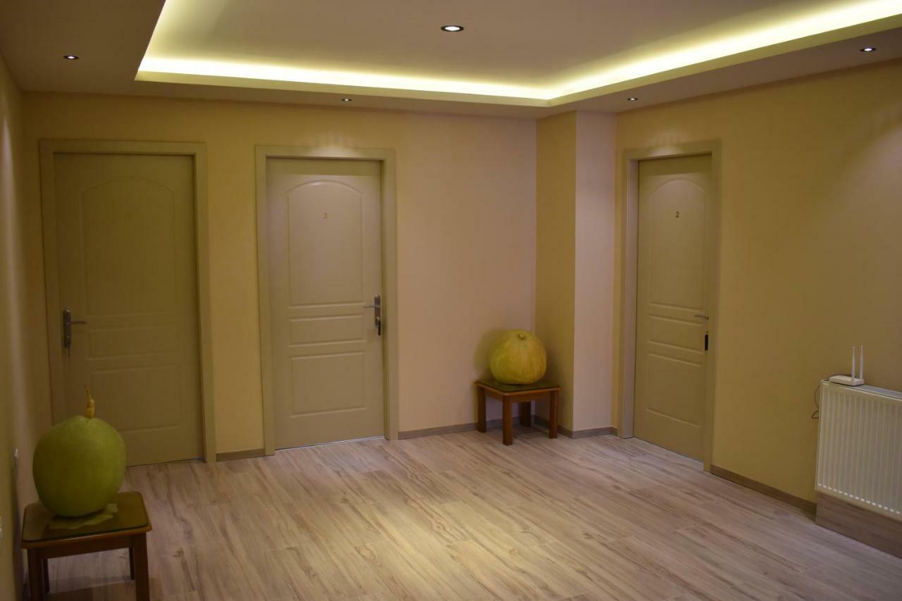 Hotel Vila Nino Berat Exterior photo